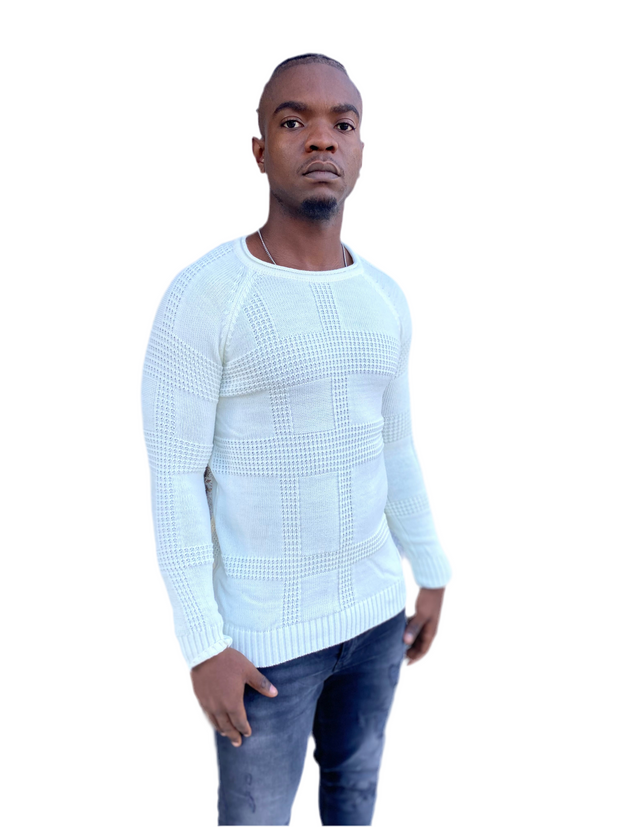 [Josie] White Light Weight Knitted Crew Neck With Pattern