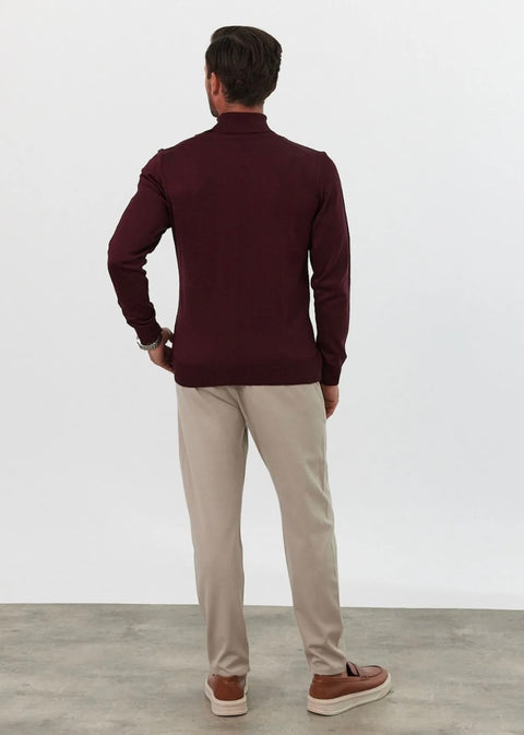 “Isaac” Burgundy Men’s Turtle Neck